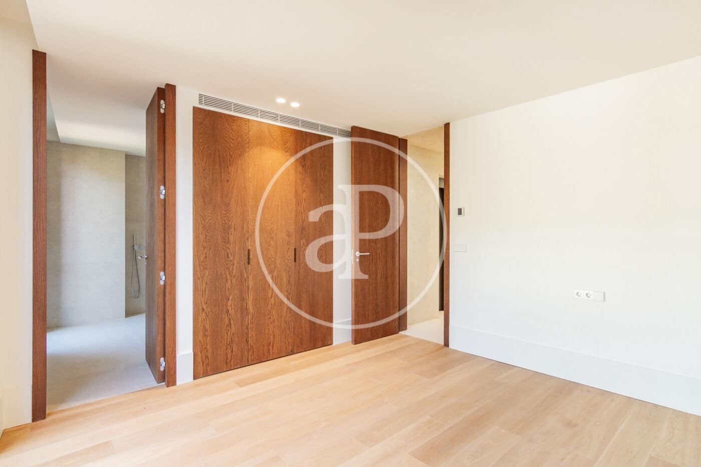 5 soverom Villa til salgs i Madrid by med svømmebasseng - € 3 600 000 (Ref: 8102907)