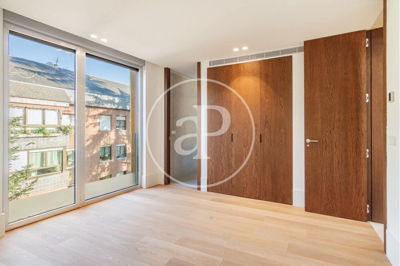 5 soverom Villa til salgs i Madrid by med svømmebasseng - € 3 600 000 (Ref: 8102907)