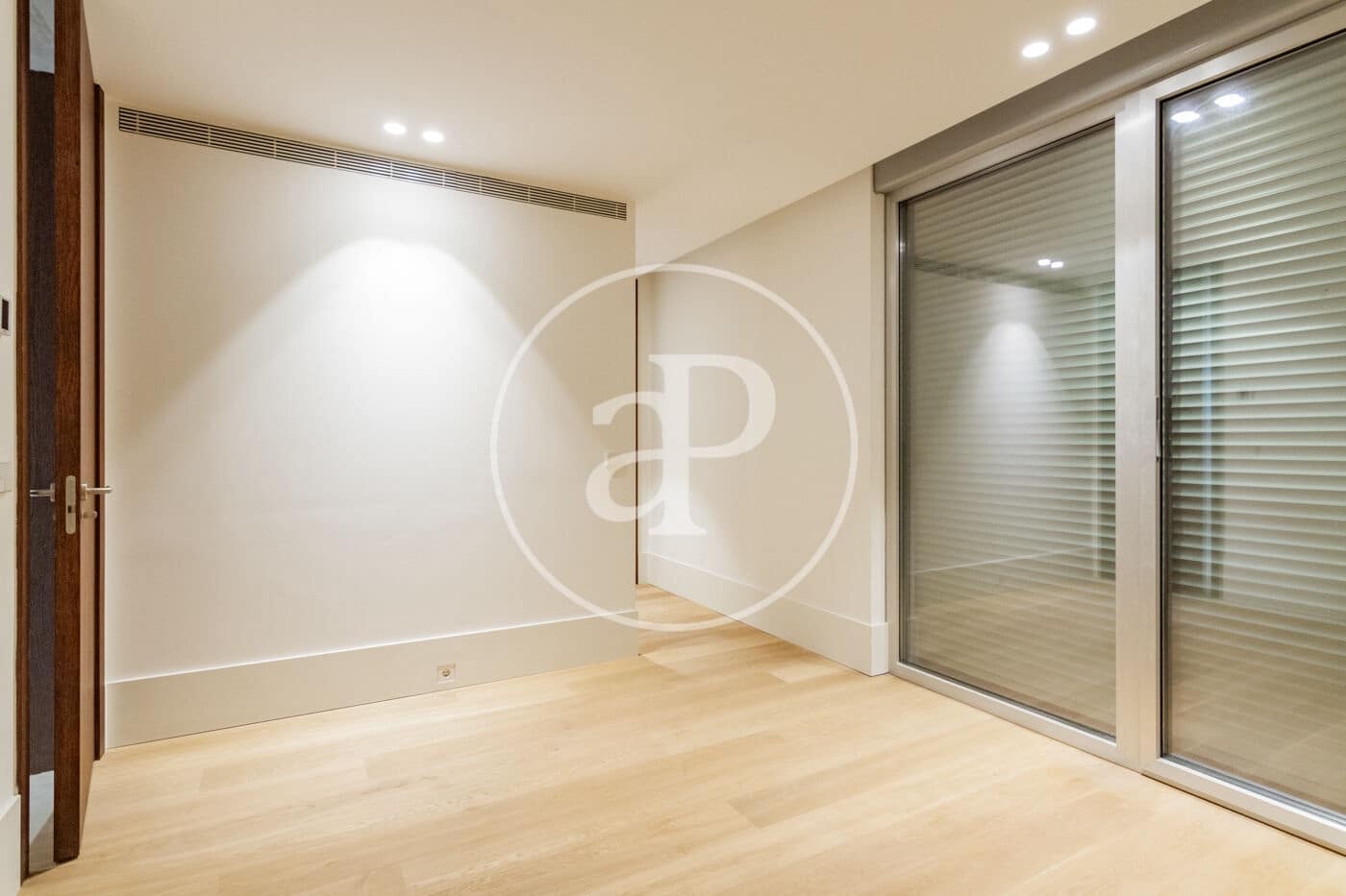 5 soverom Villa til salgs i Madrid by med svømmebasseng - € 3 600 000 (Ref: 8102907)