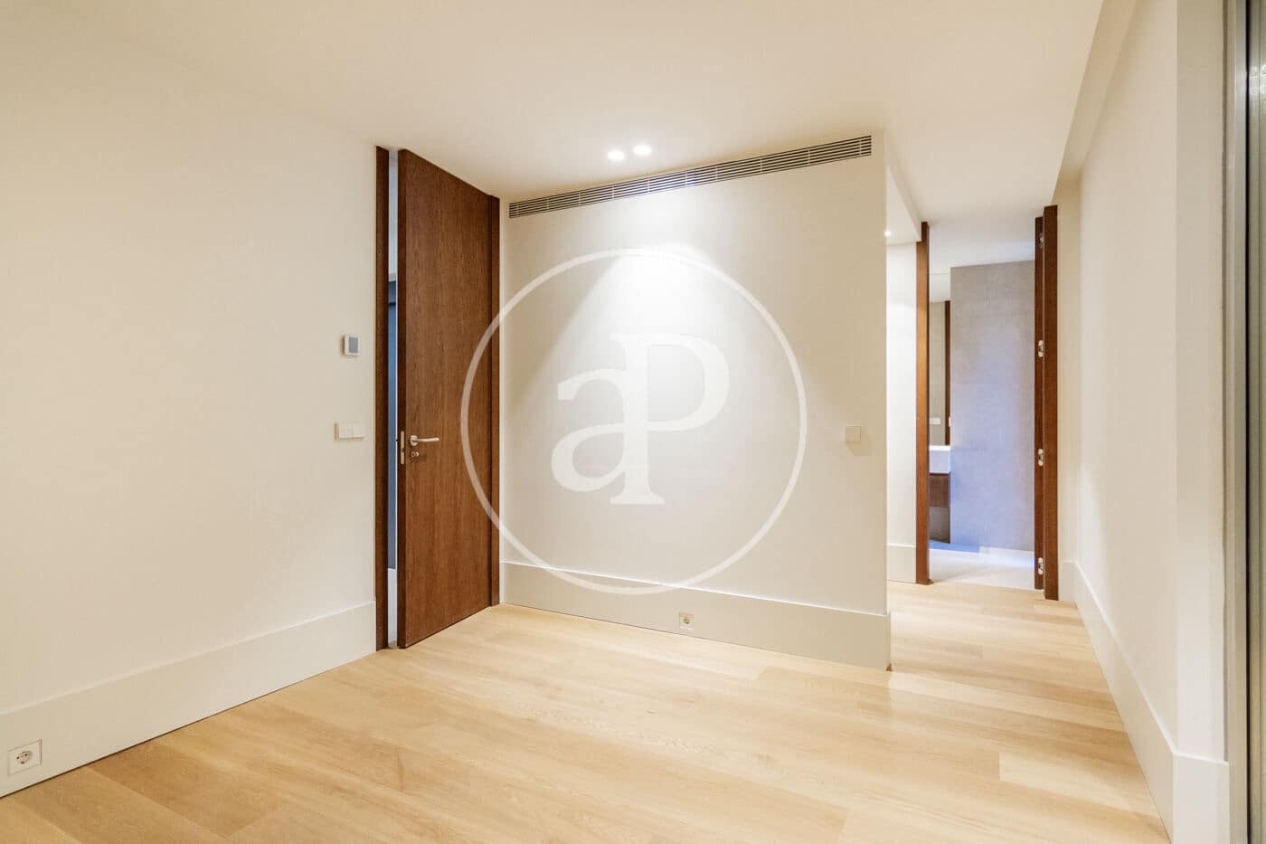 5 soverom Villa til salgs i Madrid by med svømmebasseng - € 3 600 000 (Ref: 8102907)