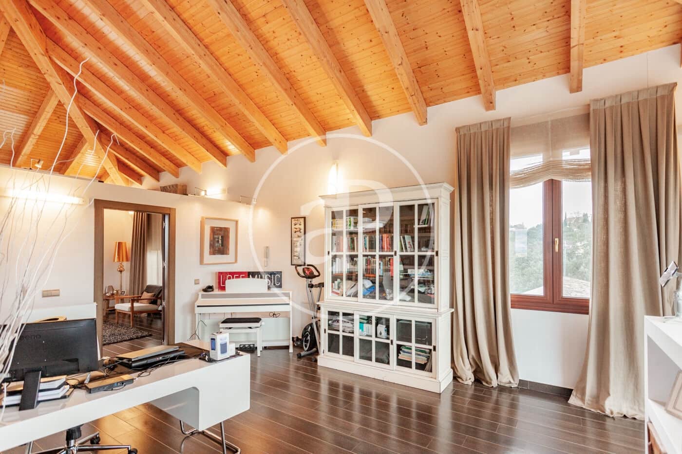 4 makuuhuone Huvila myytävänä paikassa San Sebastian de los Reyes mukana uima-altaan - 2 660 000 € (Ref: 8129044)