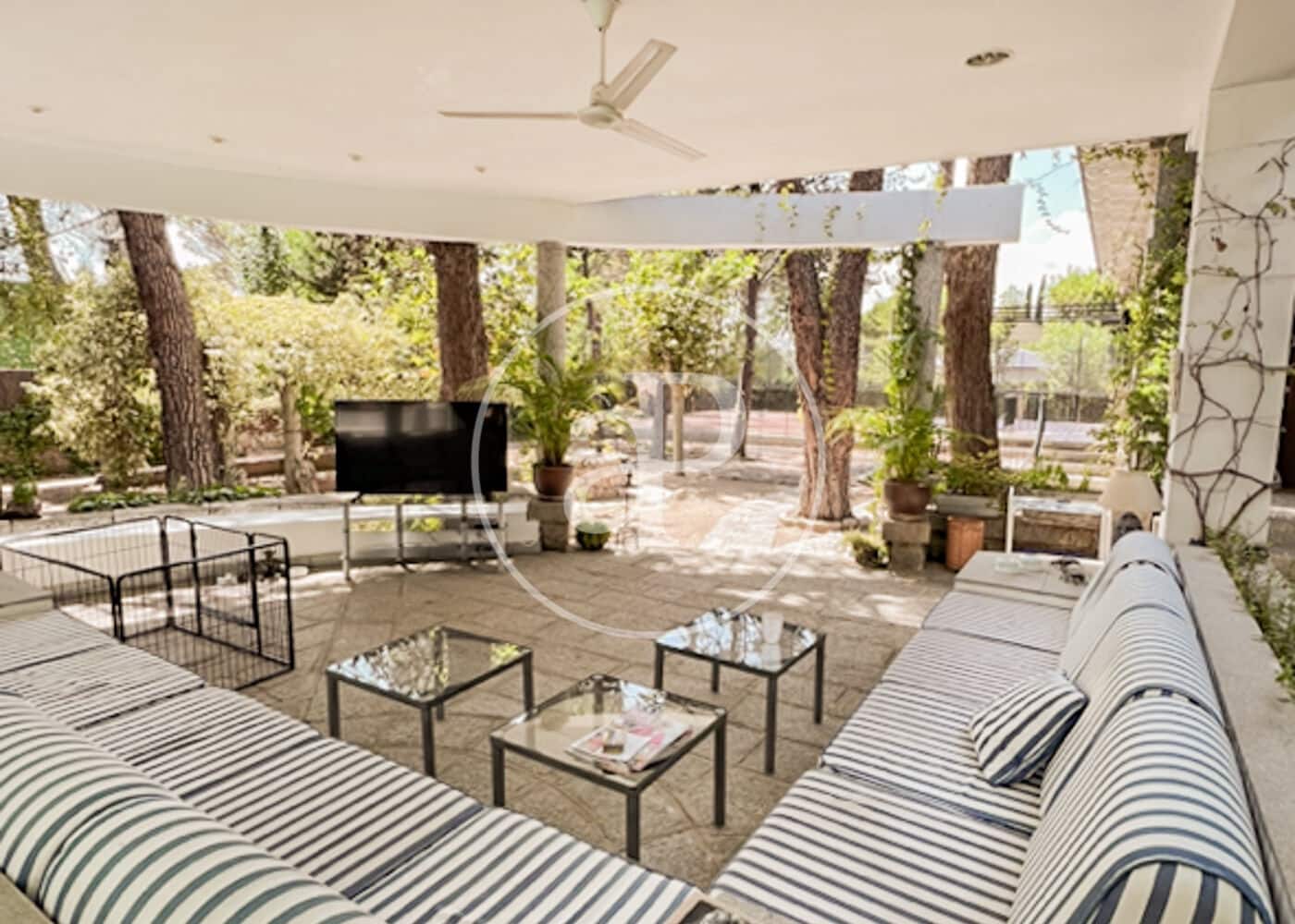 8 soveværelse Villa til salg i Torrelodones med swimmingpool - € 1.450.000 (Ref: 8147720)