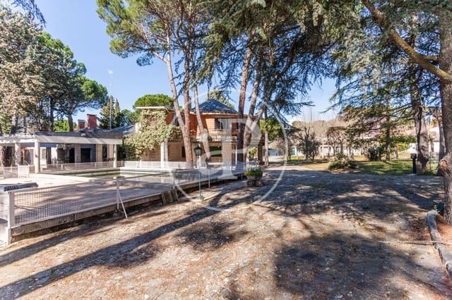 Undeveloped Land for sale in Torrelodones - € 2,750,000 (Ref: 8151757)