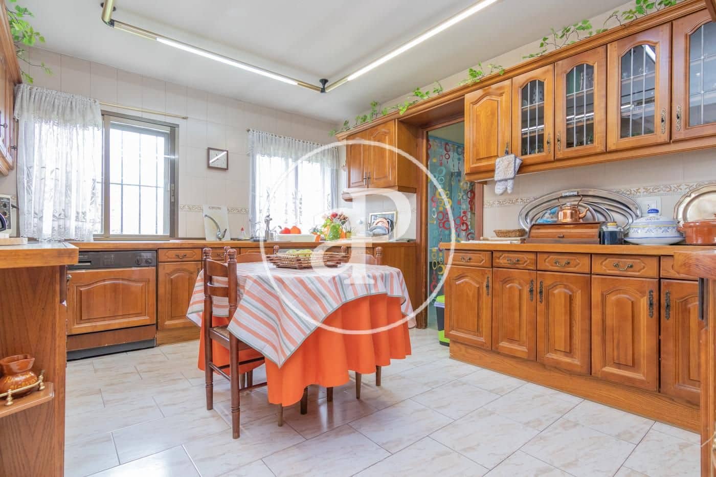 10 Zimmer Villa zu verkaufen in Madrid Stadt mit Pool - 2.500.000 € (Ref: 8151762)
