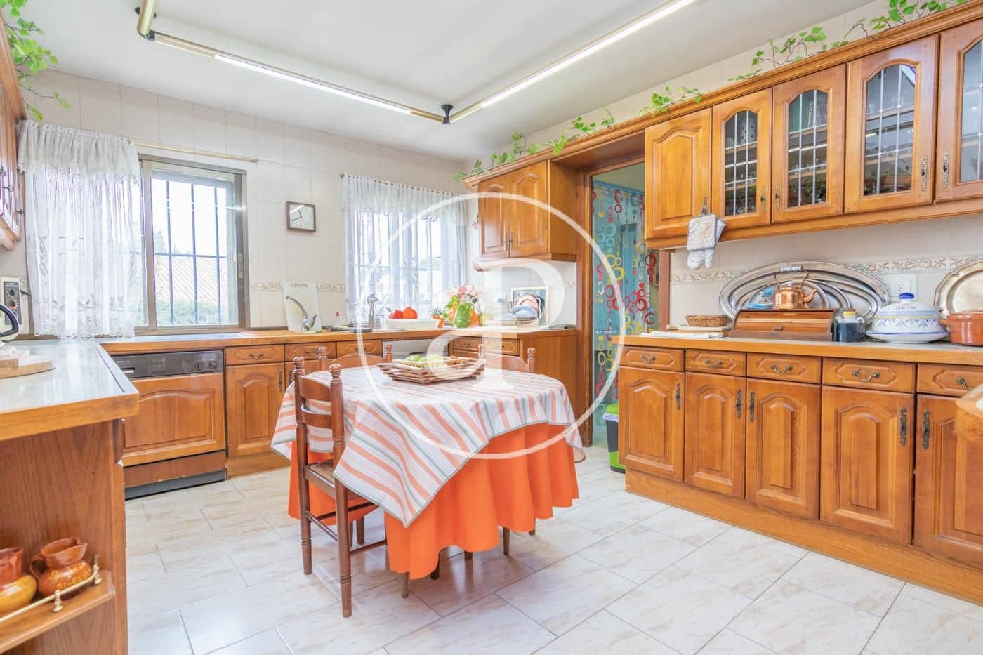 10 Zimmer Villa zu verkaufen in Madrid Stadt mit Pool - 2.500.000 € (Ref: 8151762)