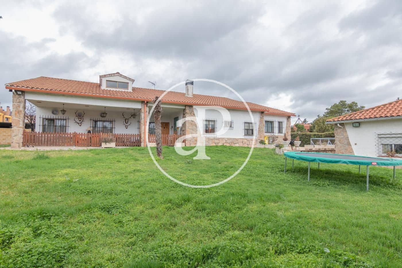 10 Zimmer Villa zu verkaufen in Madrid Stadt mit Pool - 2.500.000 € (Ref: 8151762)