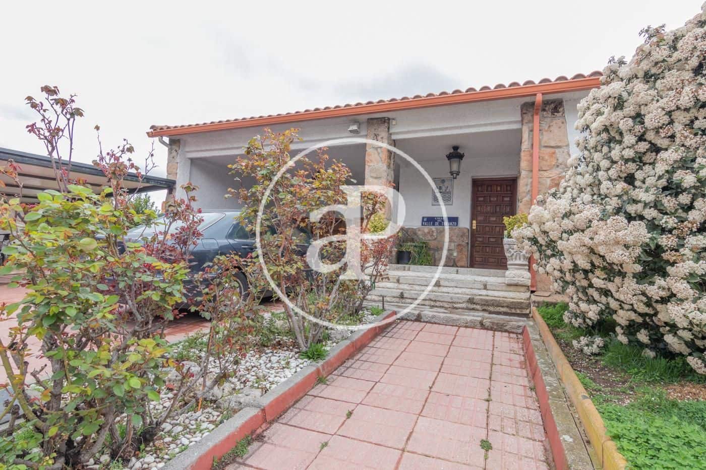 10 Zimmer Villa zu verkaufen in Madrid Stadt mit Pool - 2.500.000 € (Ref: 8151762)