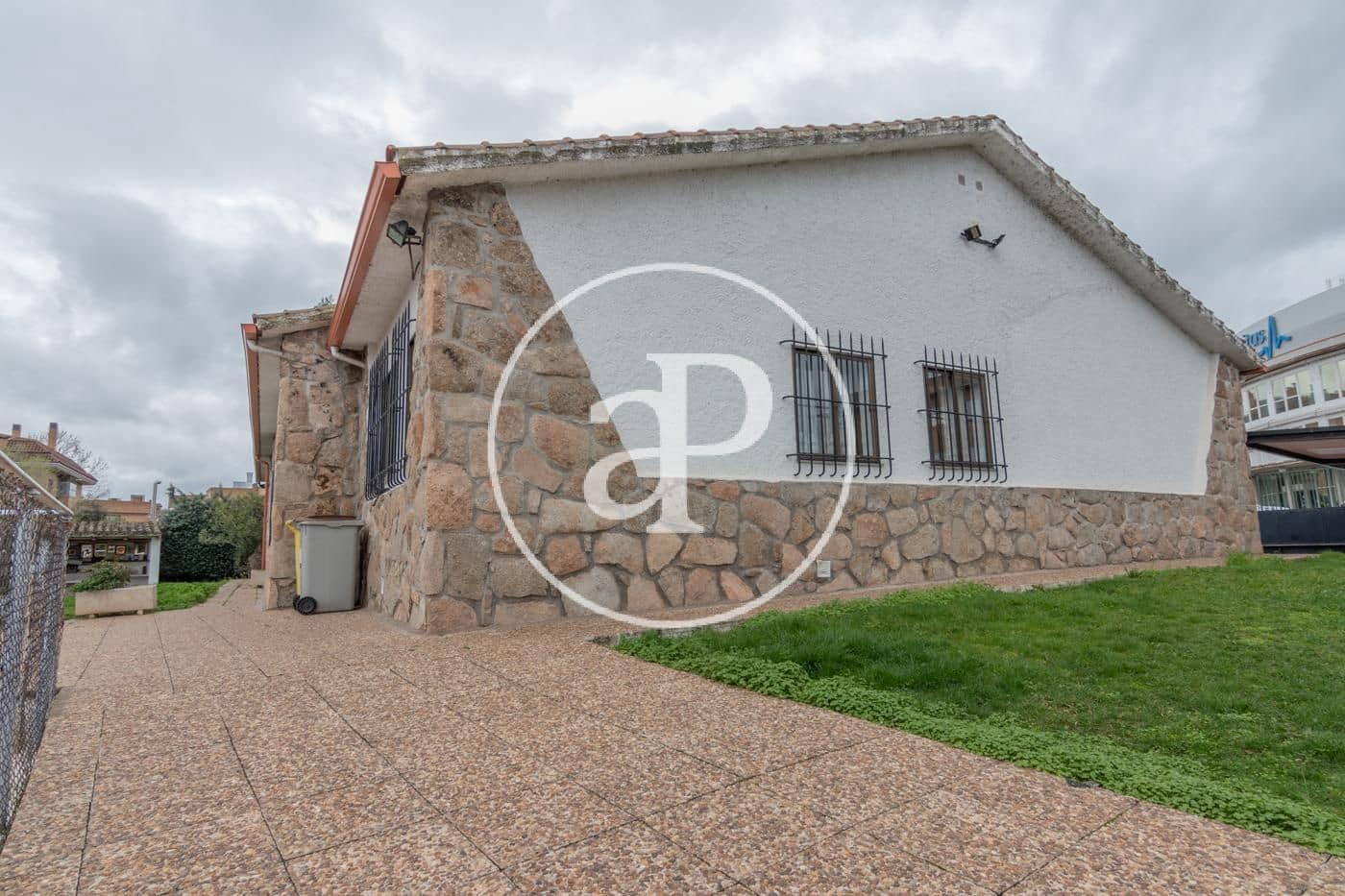 10 Zimmer Villa zu verkaufen in Madrid Stadt mit Pool - 2.500.000 € (Ref: 8151762)