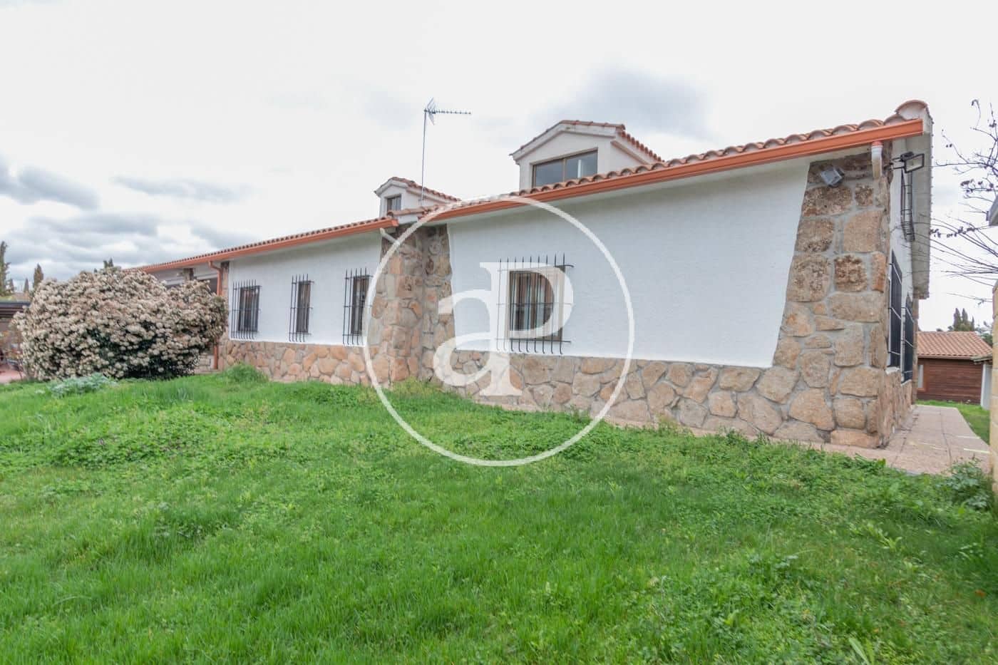 10 Zimmer Villa zu verkaufen in Madrid Stadt mit Pool - 2.500.000 € (Ref: 8151762)