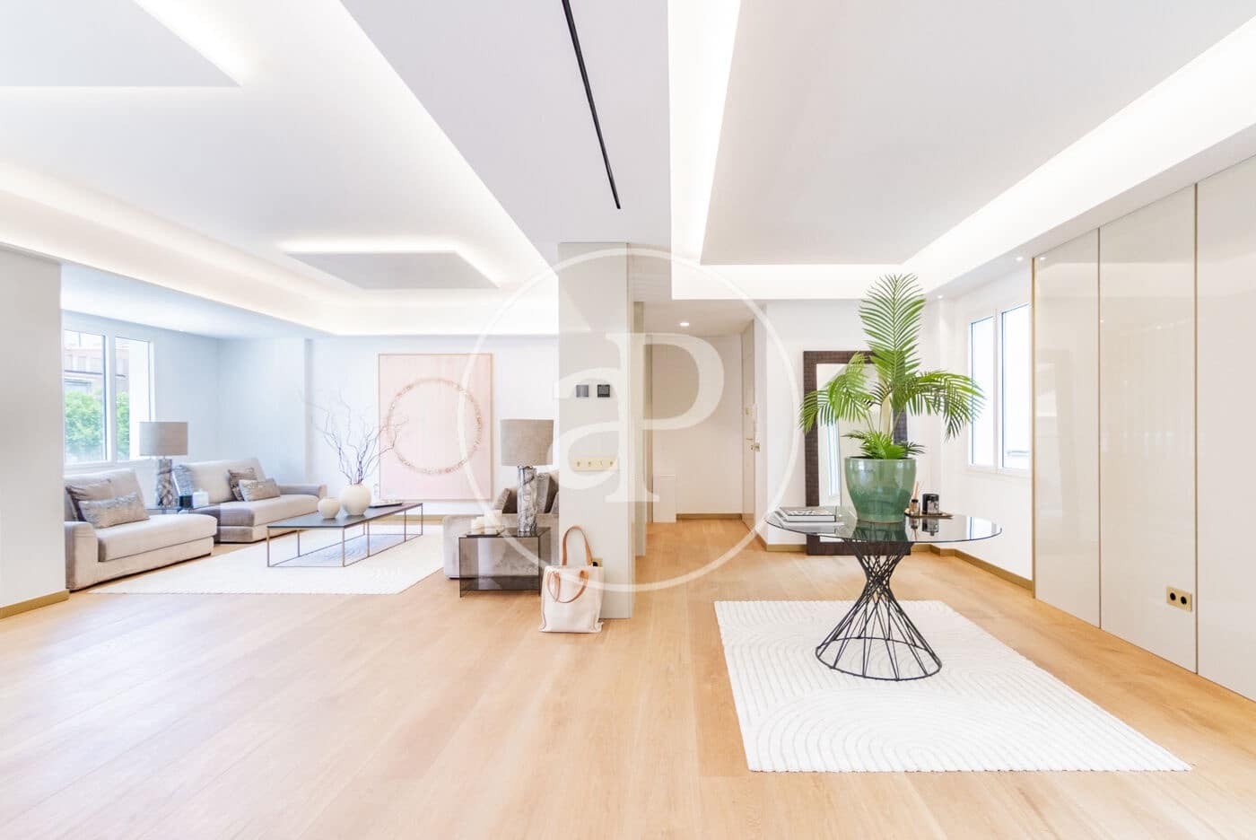 5 soveværelse Lejlighed til salg i Madrid by - € 3.600.000 (Ref: 8198938)