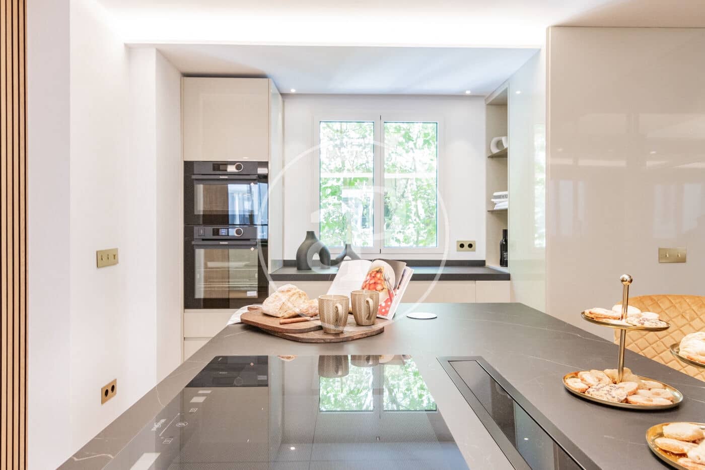 5 soveværelse Lejlighed til salg i Madrid by - € 3.600.000 (Ref: 8198938)