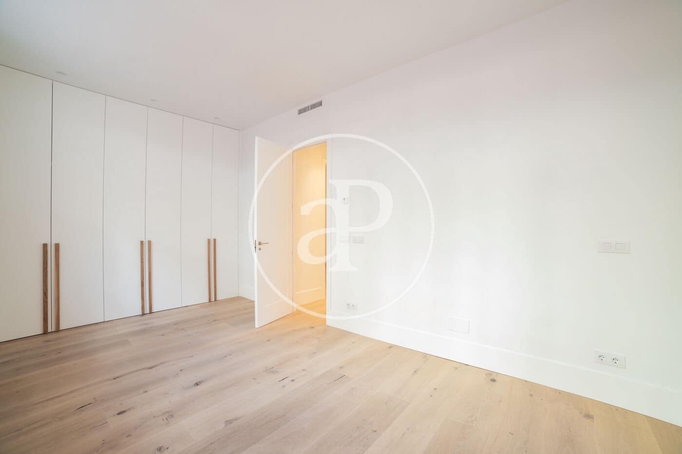 4 bedroom Apartment for sale in Madrid city - € 2,800,000 (Ref: 8222195)