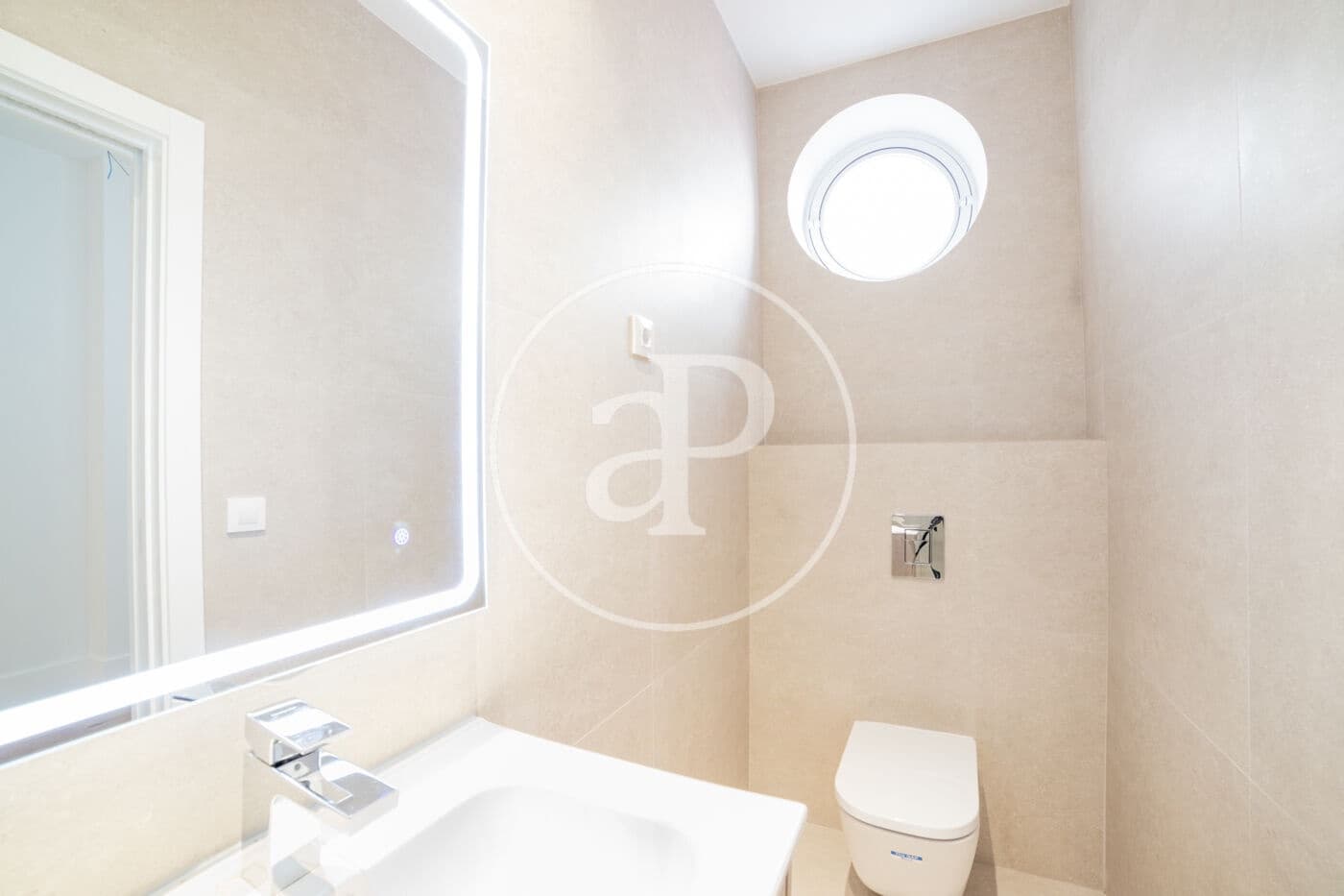 4 bedroom Apartment for sale in Madrid city - € 2,800,000 (Ref: 8222195)