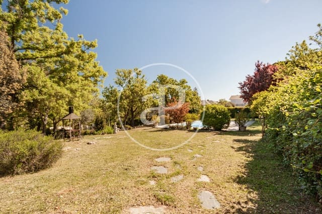 Teren niezagospodarowany na sprzedaż w Guadalix de la Sierra - 355 000 € (Ref: 8232881)