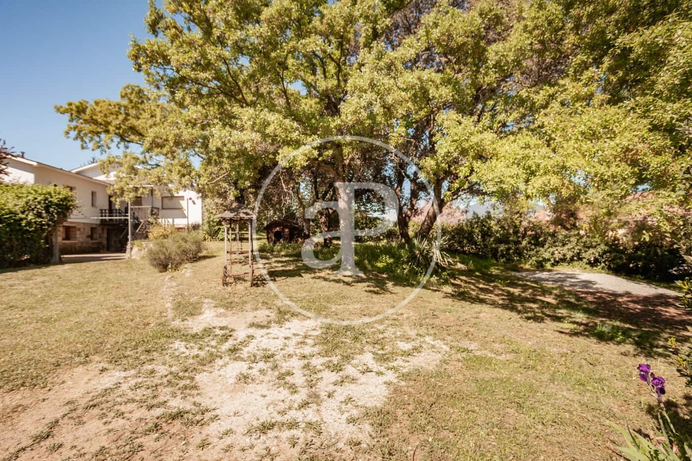 Grunde uden byggetilladelser til salg i Guadalix de la Sierra - € 355.000 (Ref: 8232881)