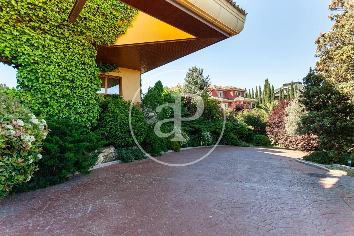 5 soveværelse Villa til salg i San Sebastian de los Reyes med swimmingpool - € 1.650.000 (Ref: 8253538)