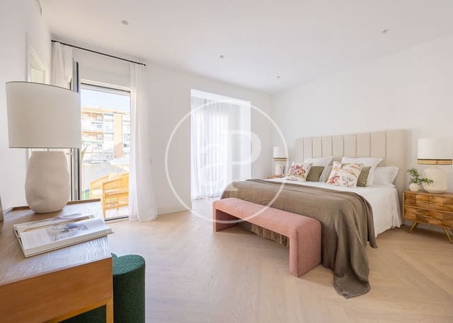 4 bedroom Apartment for sale in Recoletos, Madrid city - € 4,975,000 (Ref: 8332526)