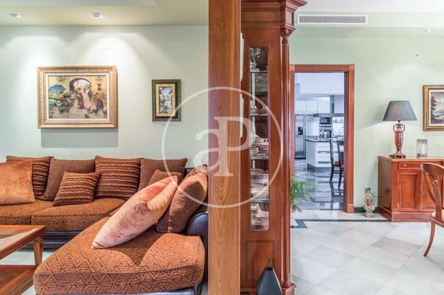 8 bedroom Villa for sale in Boadilla del Monte with pool - € 5,420,000 (Ref: 8353381)