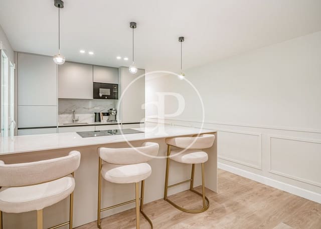 2 makuuhuone Huoneisto myytävänä paikassa Recoletos, Madrid kaupunki - 1 269 000 € (Ref: 8397597)