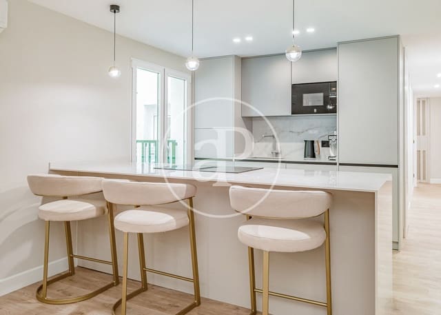 2 makuuhuone Huoneisto myytävänä paikassa Recoletos, Madrid kaupunki - 1 269 000 € (Ref: 8397597)