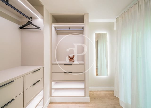 2 makuuhuone Huoneisto myytävänä paikassa Recoletos, Madrid kaupunki - 1 269 000 € (Ref: 8397597)