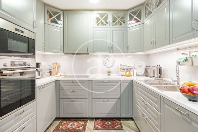 4 bedroom Apartment for sale in El Viso, Madrid city - € 1,350,000 (Ref: 8414060)