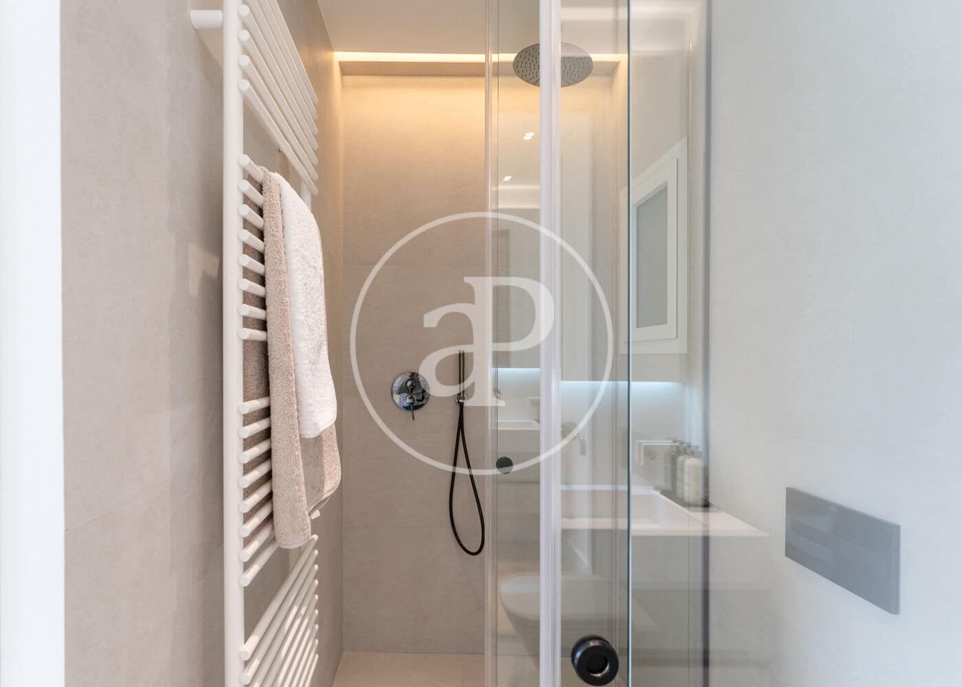 4 soveværelse Lejlighed til salg i Madrid by - € 4.850.000 (Ref: 8498312)