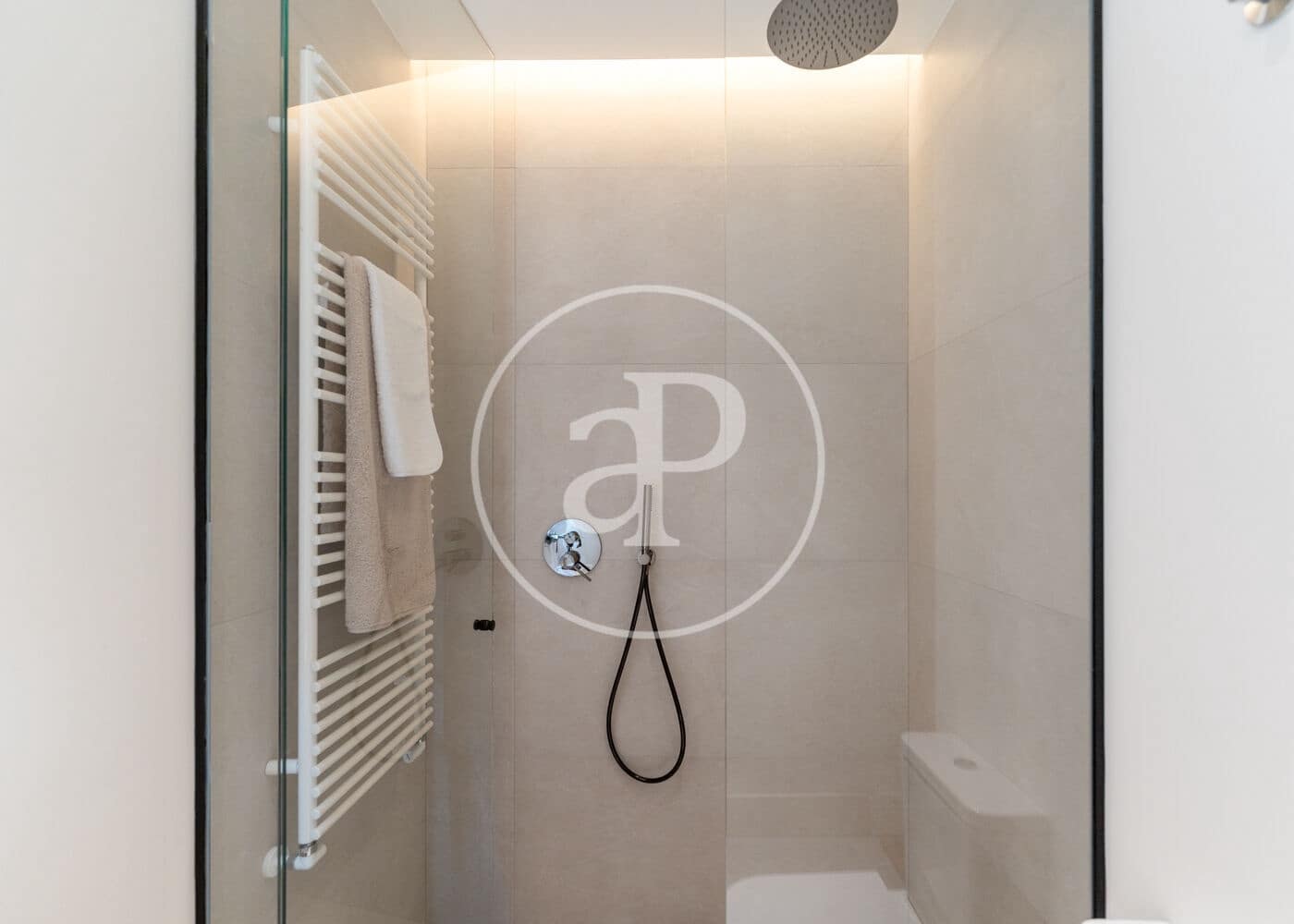 4 soveværelse Lejlighed til salg i Madrid by - € 4.850.000 (Ref: 8498312)