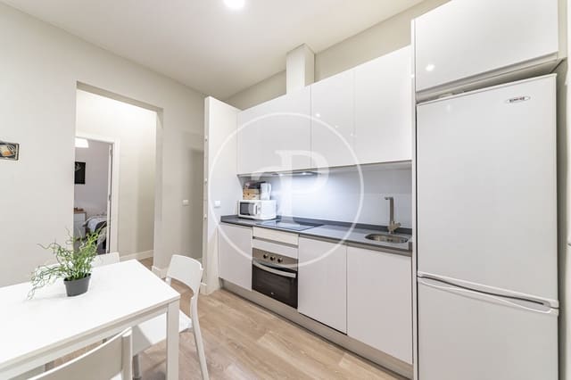 3 bedroom Apartment for sale in Universidad, Madrid city - € 599,000 (Ref: 8501255)