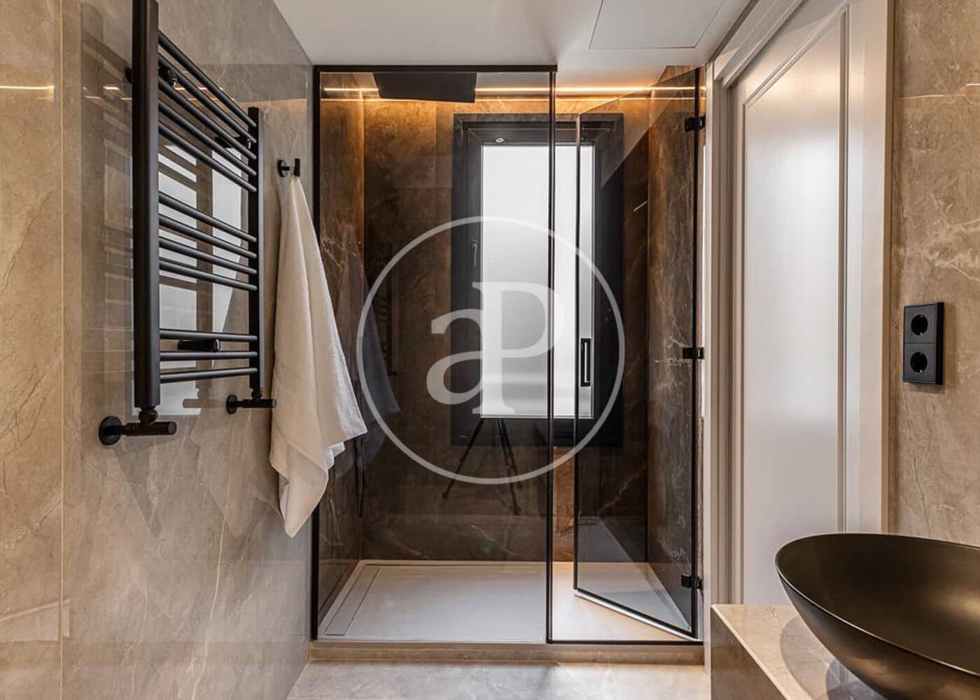 3 soveværelse Lejlighed til salg i Madrid by - € 3.650.000 (Ref: 8515709)