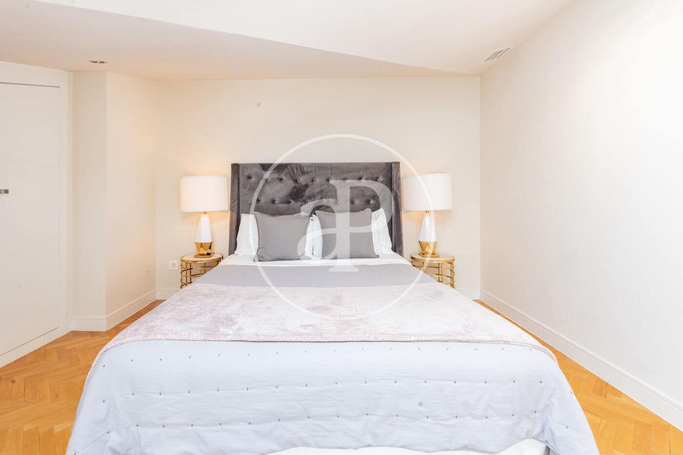 2 soveværelse Penthouse til salg i Madrid by - € 750.000 (Ref: 8524528)