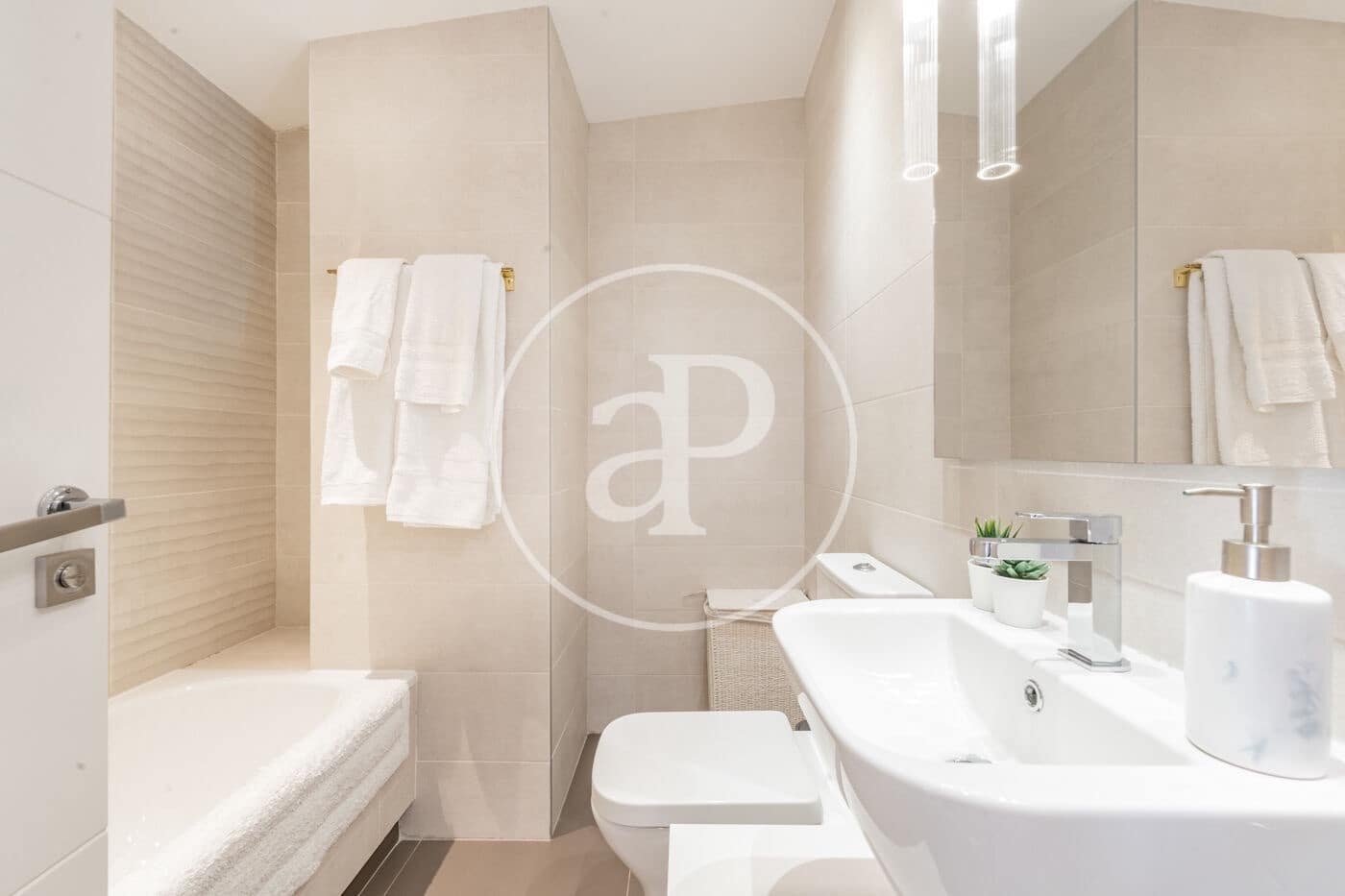 2 soveværelse Penthouse til salg i Madrid by - € 750.000 (Ref: 8524528)