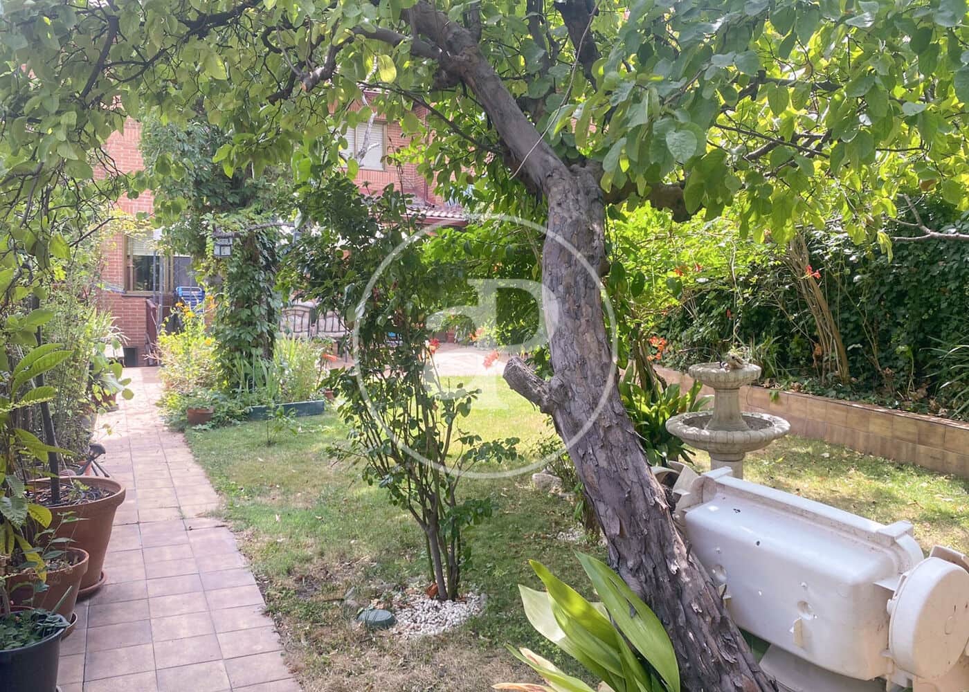 6 soveværelse Villa til salg i Madrid by med swimmingpool - € 1.225.000 (Ref: 8562958)