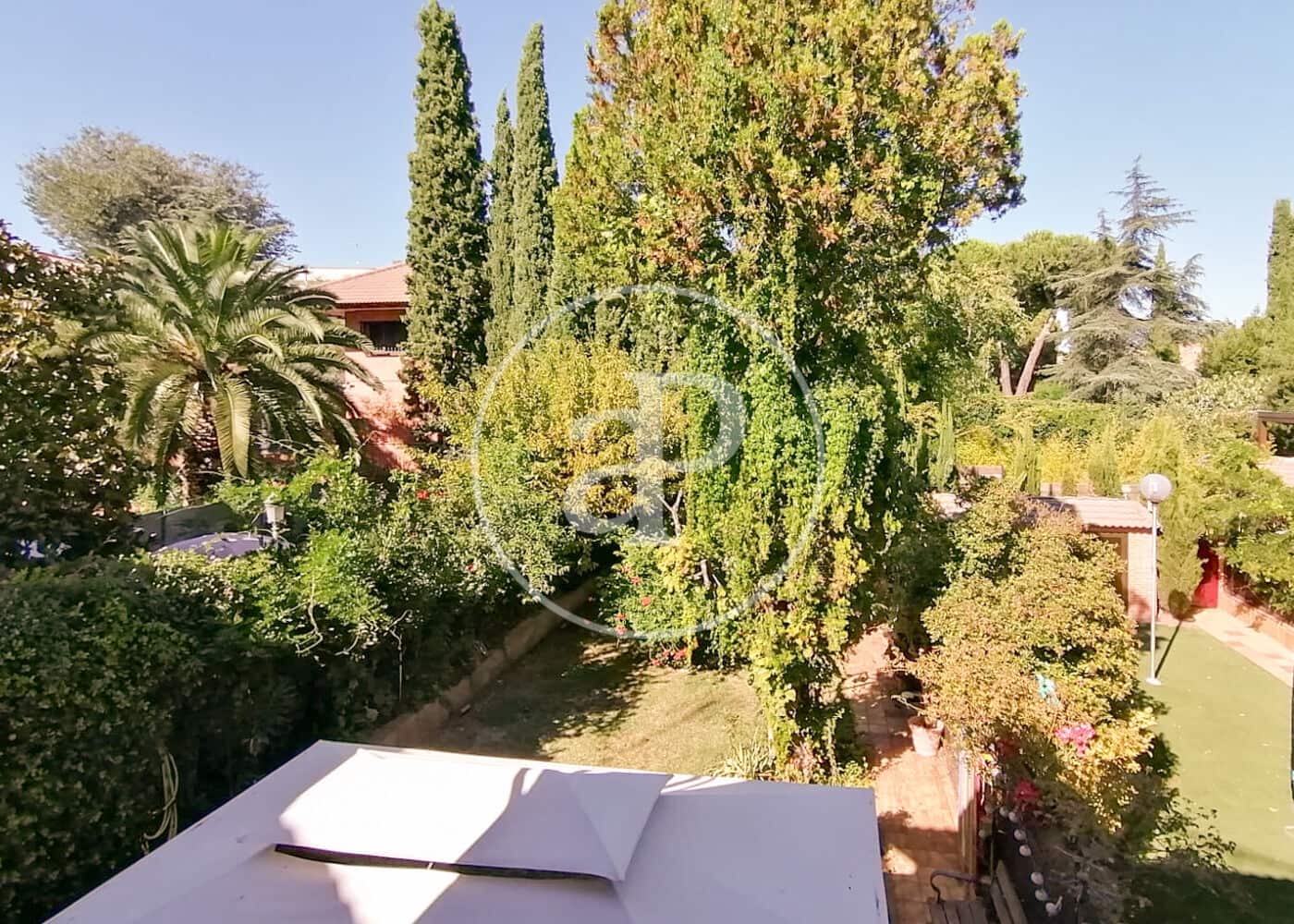 6 soveværelse Villa til salg i Madrid by med swimmingpool - € 1.225.000 (Ref: 8562958)