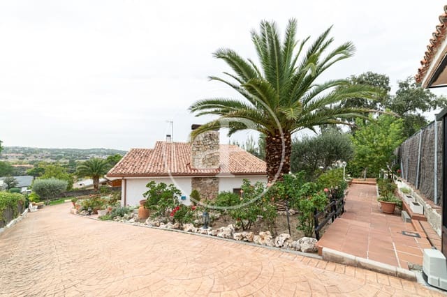 5 bedroom Villa for sale in Algete with pool - € 1,100,000 (Ref: 8571328)
