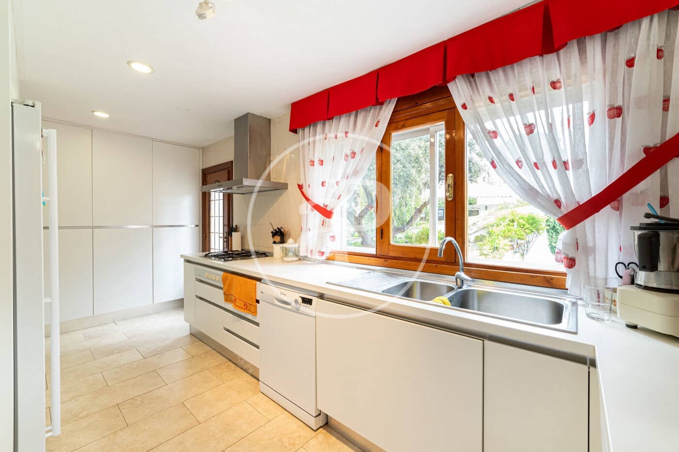 5 soveværelse Villa til salg i Algete med swimmingpool - € 1.100.000 (Ref: 8571328)