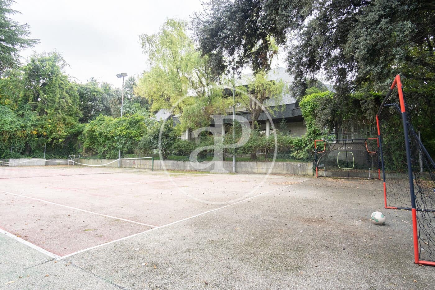 7 quarto Moradia para venda em Madrid cidade com piscina - 5 100 000 € (Ref: 8607153)