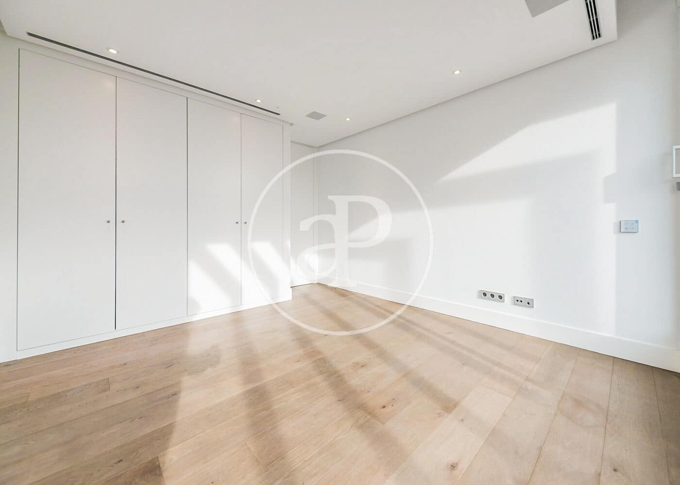 5 soveværelse Villa til salg i Madrid by med swimmingpool - € 2.200.000 (Ref: 8640614)