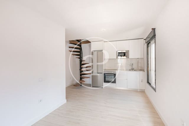 1 bedroom Apartment for sale in Fuente del Berro, Madrid city - € 469,000 (Ref: 8644414)