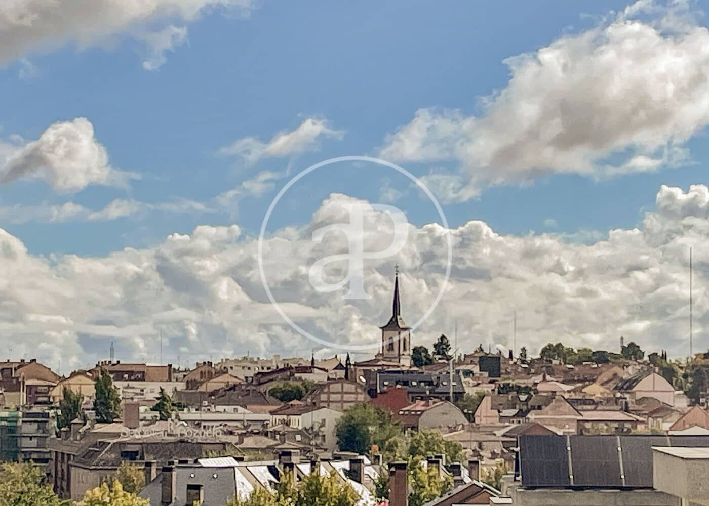 Grunde uden byggetilladelser til salg i Pozuelo de Alarcon - € 825.000 (Ref: 8653786)