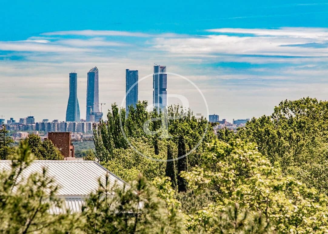 Grunde uden byggetilladelser til salg i Pozuelo de Alarcon - € 825.000 (Ref: 8653786)