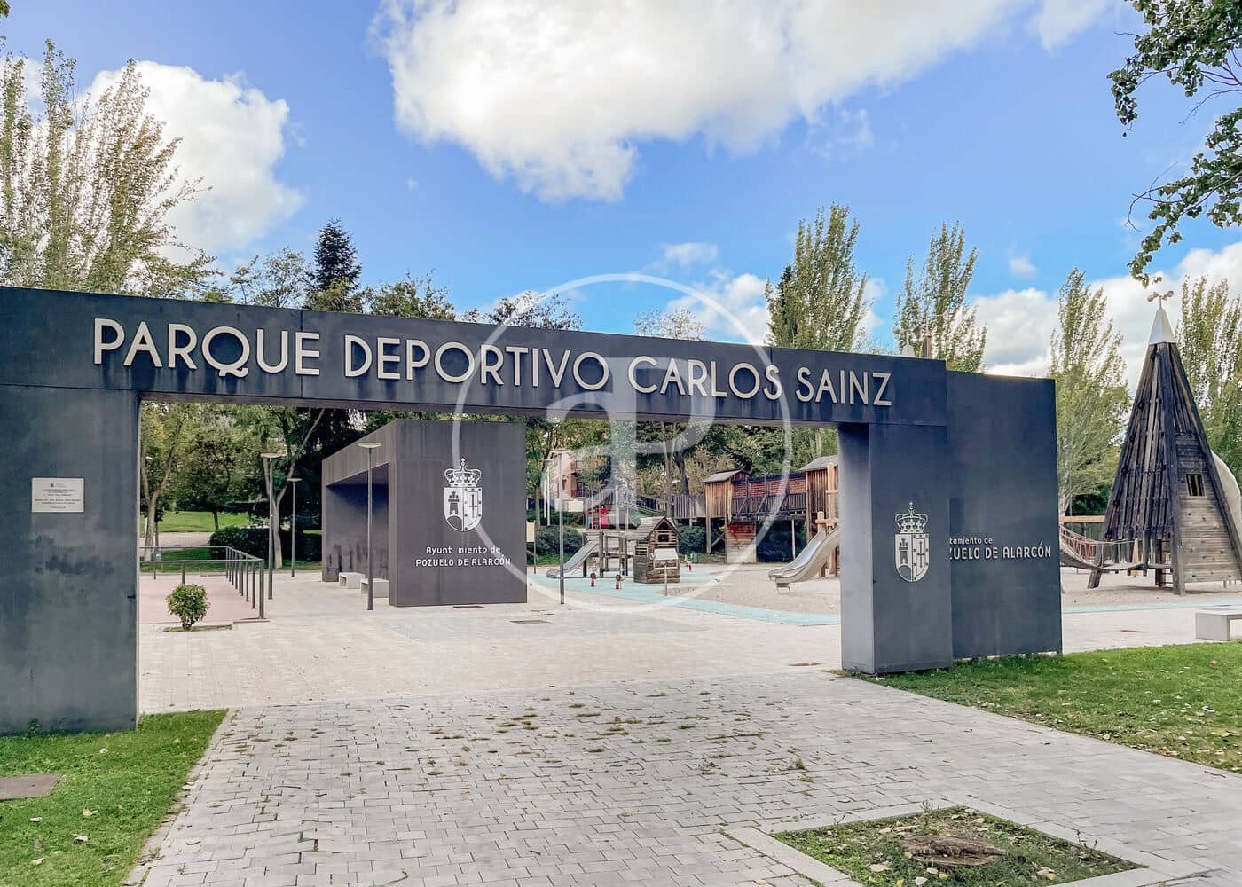 Grunde uden byggetilladelser til salg i Pozuelo de Alarcon - € 825.000 (Ref: 8653786)