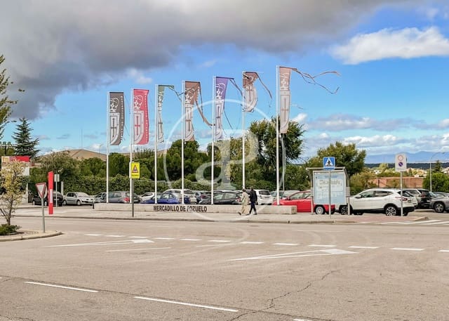 Teren niezagospodarowany na sprzedaż w Pozuelo de Alarcón - 825 000 € (Ref: 8653786)