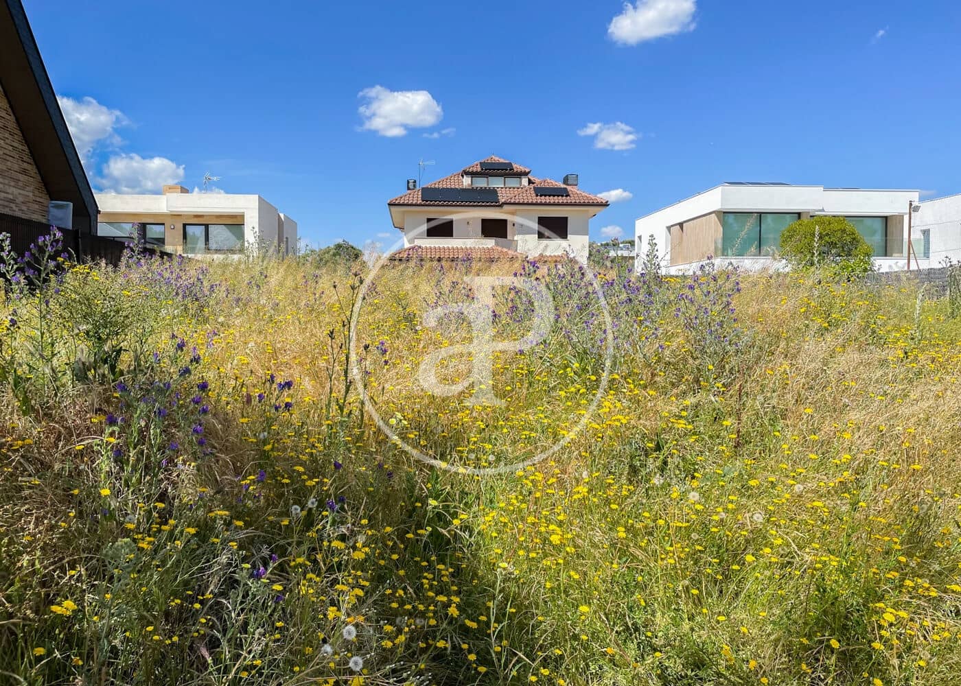 Grunde uden byggetilladelser til salg i Pozuelo de Alarcon - € 825.000 (Ref: 8653786)