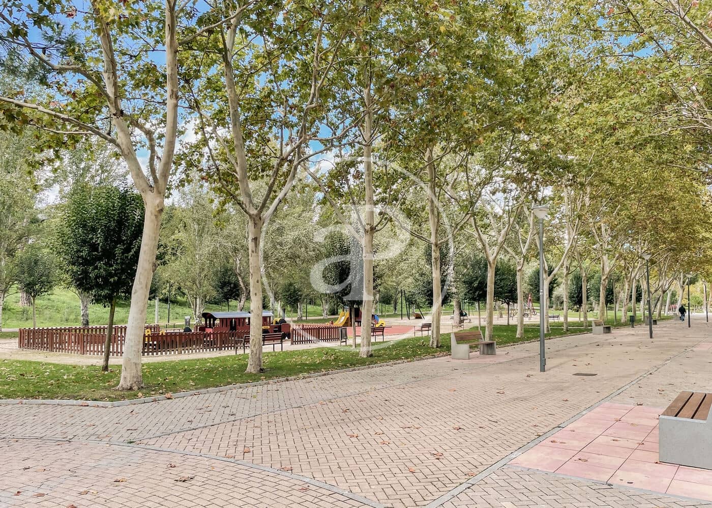 Grunde uden byggetilladelser til salg i Pozuelo de Alarcon - € 825.000 (Ref: 8653786)