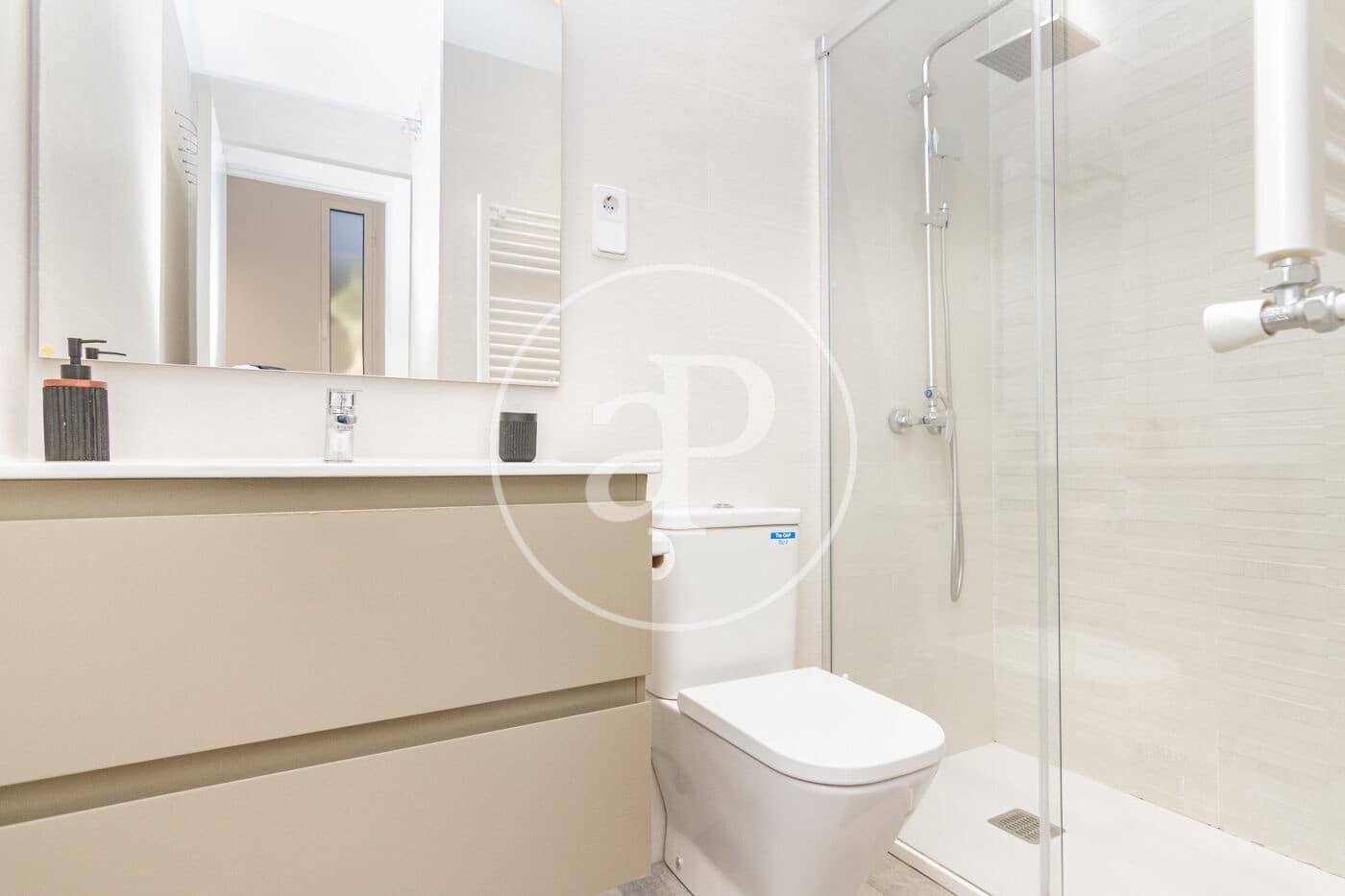 4 soveværelse Lejlighed til salg i Madrid by - € 840.000 (Ref: 8661506)