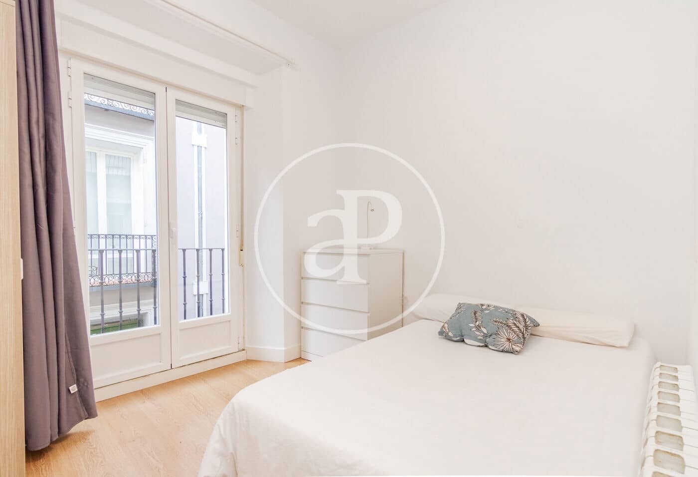 4 soveværelse Lejlighed til salg i Madrid by - € 840.000 (Ref: 8661506)