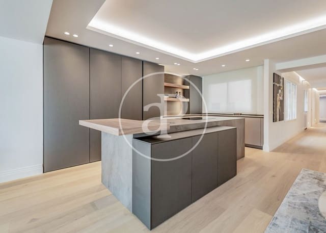 3 sovrum Lägenhet till salu i Castellana, Madrid stad - 3 990 000 € (Ref: 8664307)