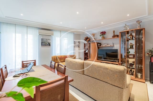 3 bedroom Apartment for sale in Universidad, Madrid city - € 1,200,000 (Ref: 8678769)