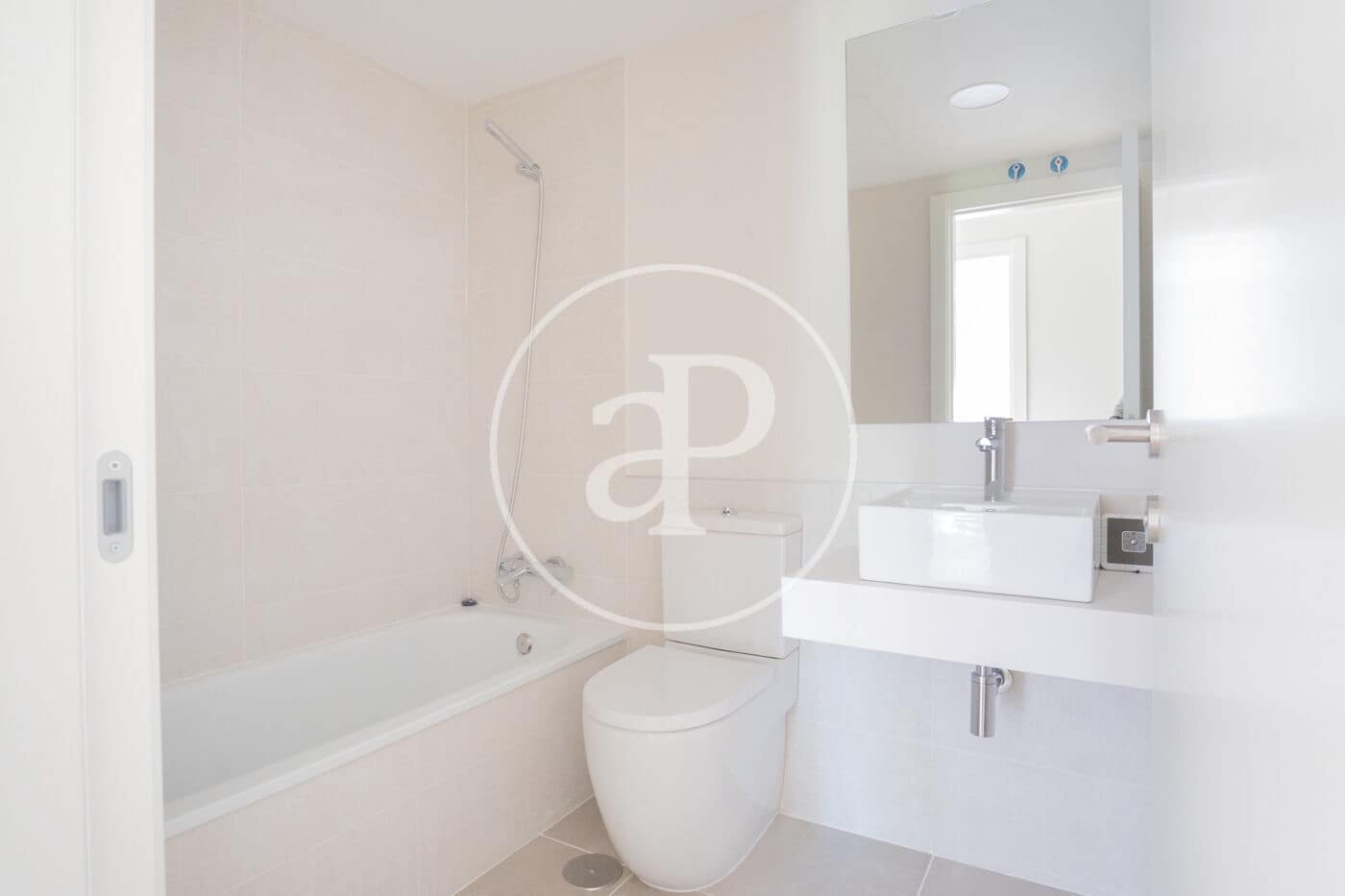 3 soveværelse Penthouse til salg i Madrid by med swimmingpool - € 1.320.000 (Ref: 8681765)